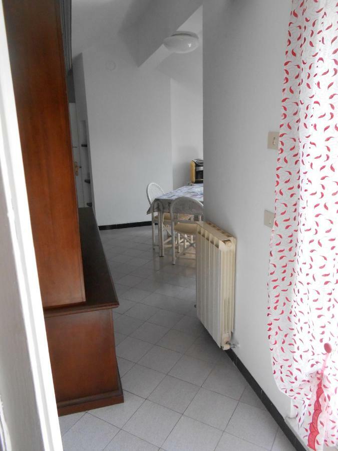La Mansardina Apartment Vezzi Portio Екстериор снимка